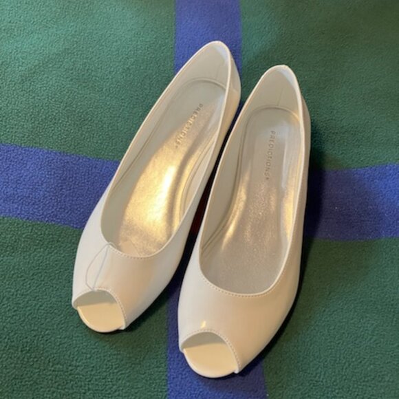 Predictions Peep-Toe Pumps - Picture 2 of 5